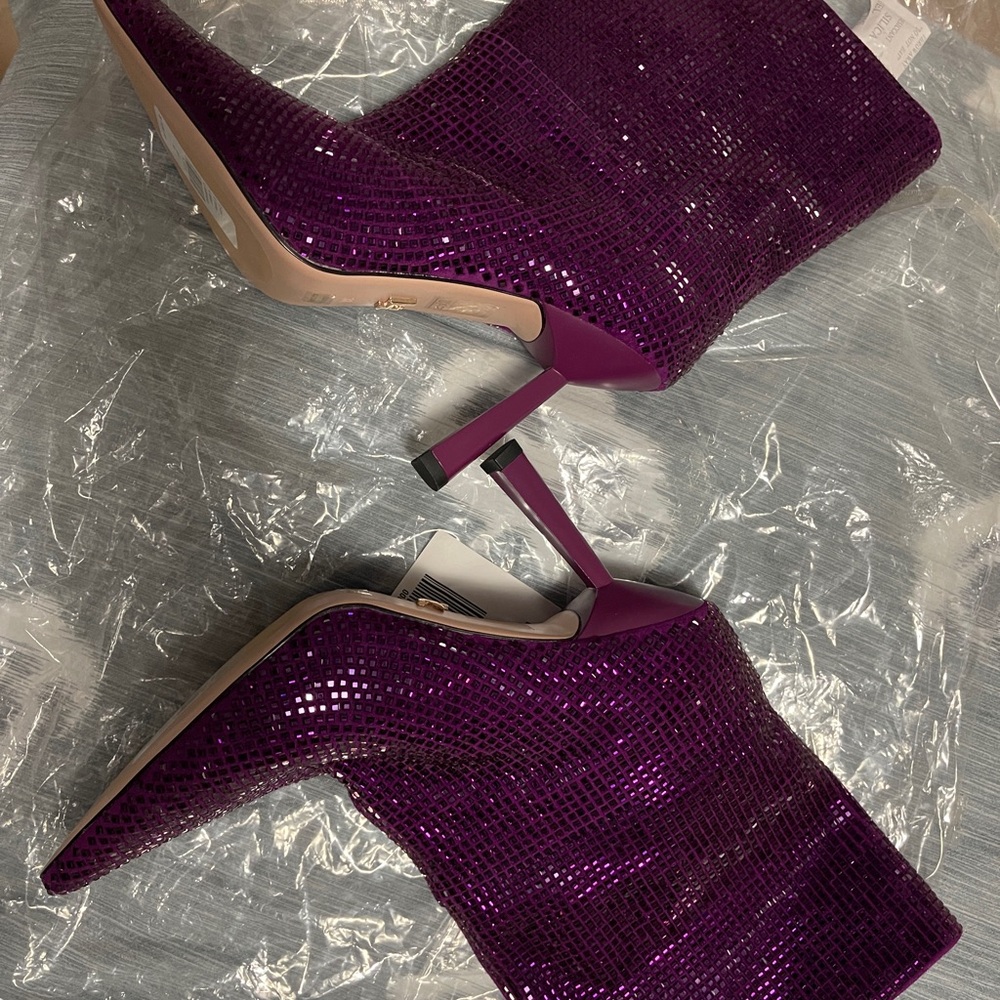 Purple High Heels with Pointed Toe and Stiletto Heel